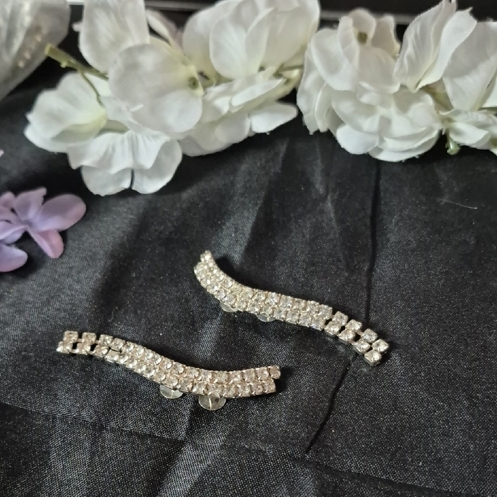 Vintage Rhinestone Curved Shoe Clips - Sparkling Silver Pair